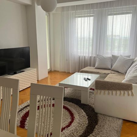 Karas Apartments Szkopje Kültér fotó