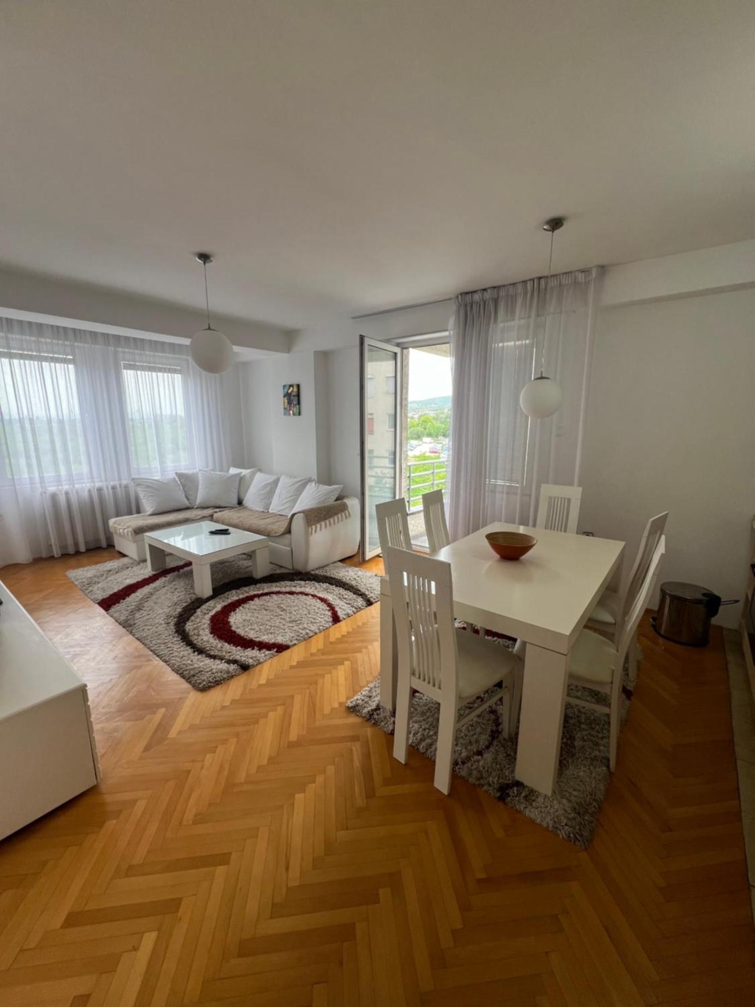 Karas Apartments Szkopje Kültér fotó