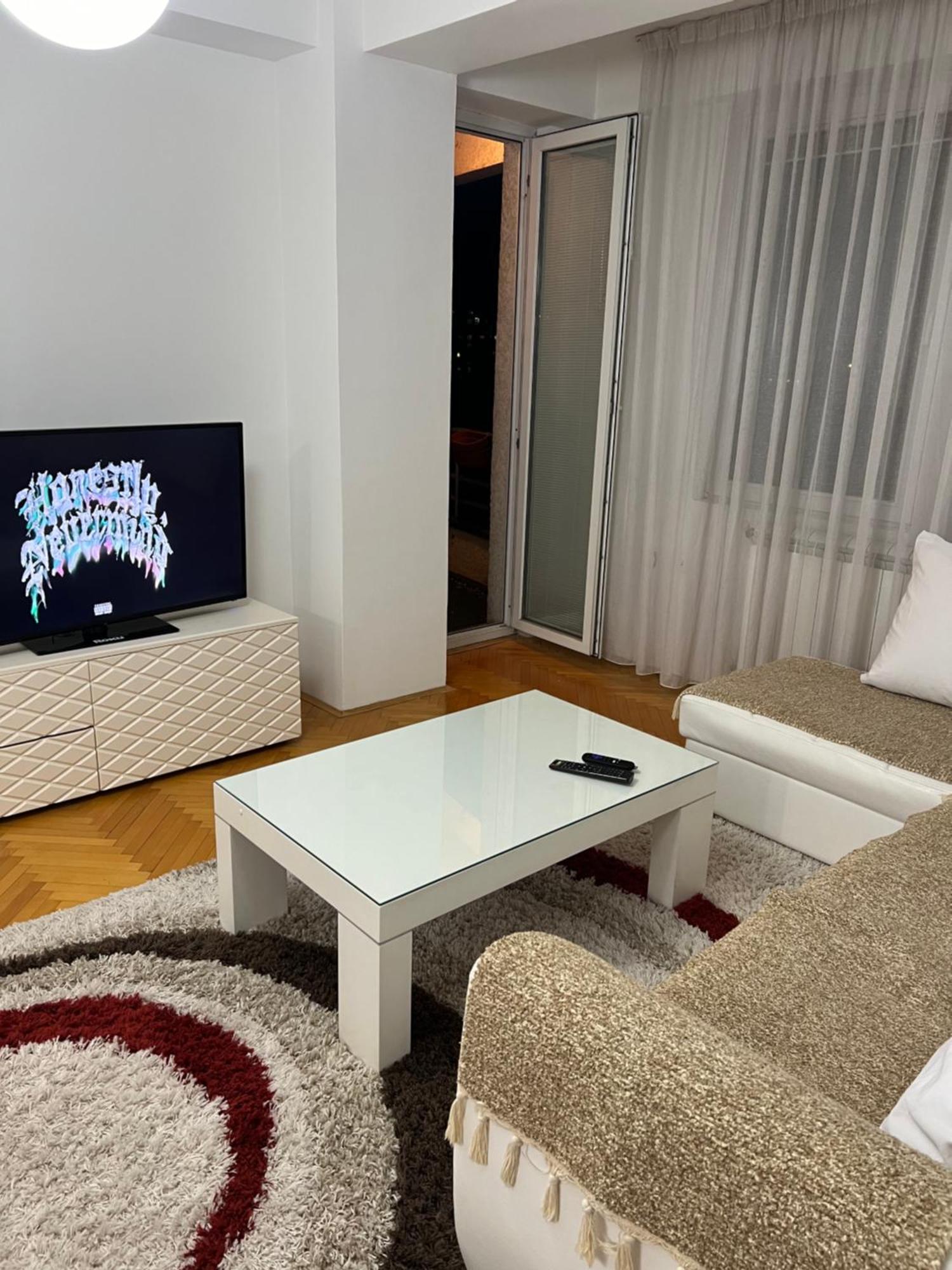 Karas Apartments Szkopje Kültér fotó